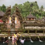Bali temple bathing