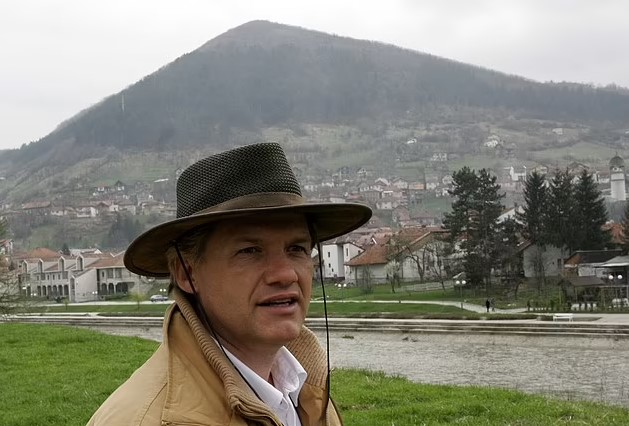 Sam Osmagnagich in front of Bosnian Pyramid