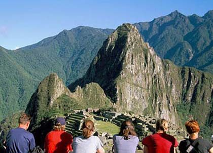 machu-picchu-tour-group Machu Picchu tour group